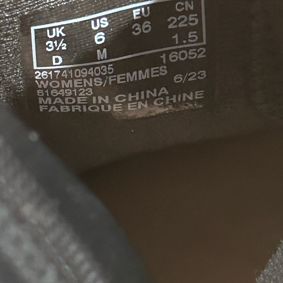 New Clarks Women's Black Ambyr Hope Booties - Picture 5 of 5